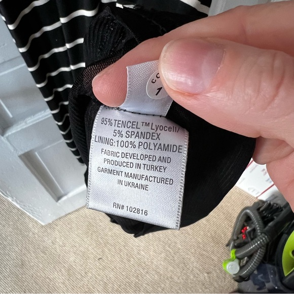 GARNET HILL Black Cream Striped Dress with Waist Tie, Large - Picture 5 of 8